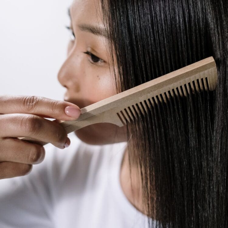 Gold Clip-In Set Straight